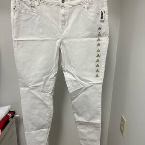 Old Navy White Skinny Jeans Rockstar fit. Long